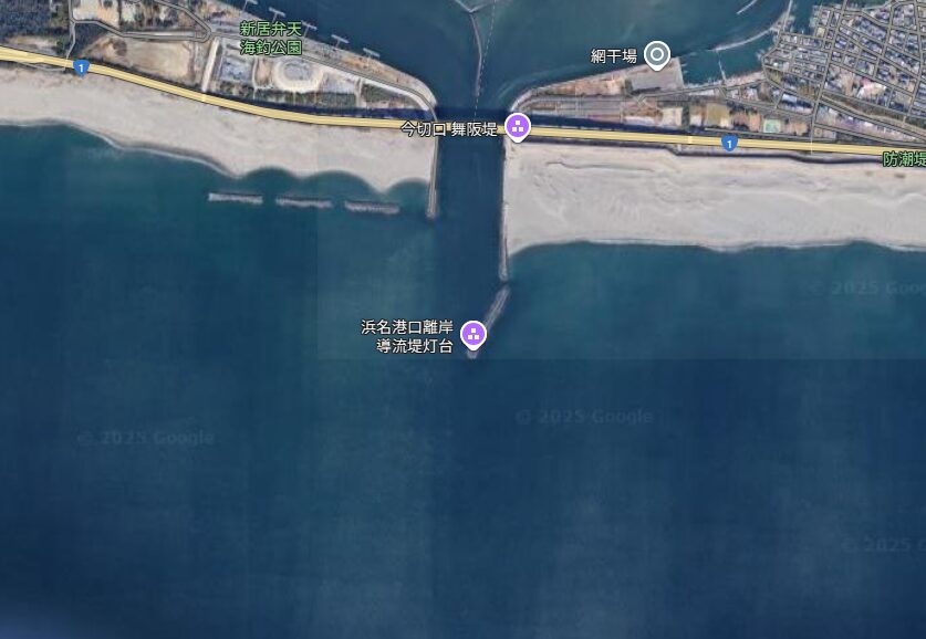 静岡県浜松市にある浜名湖。太平洋と繋がる今切口の地図。入口から出口にかけて1,400m範囲の海上で釣りをすることは禁止されている。